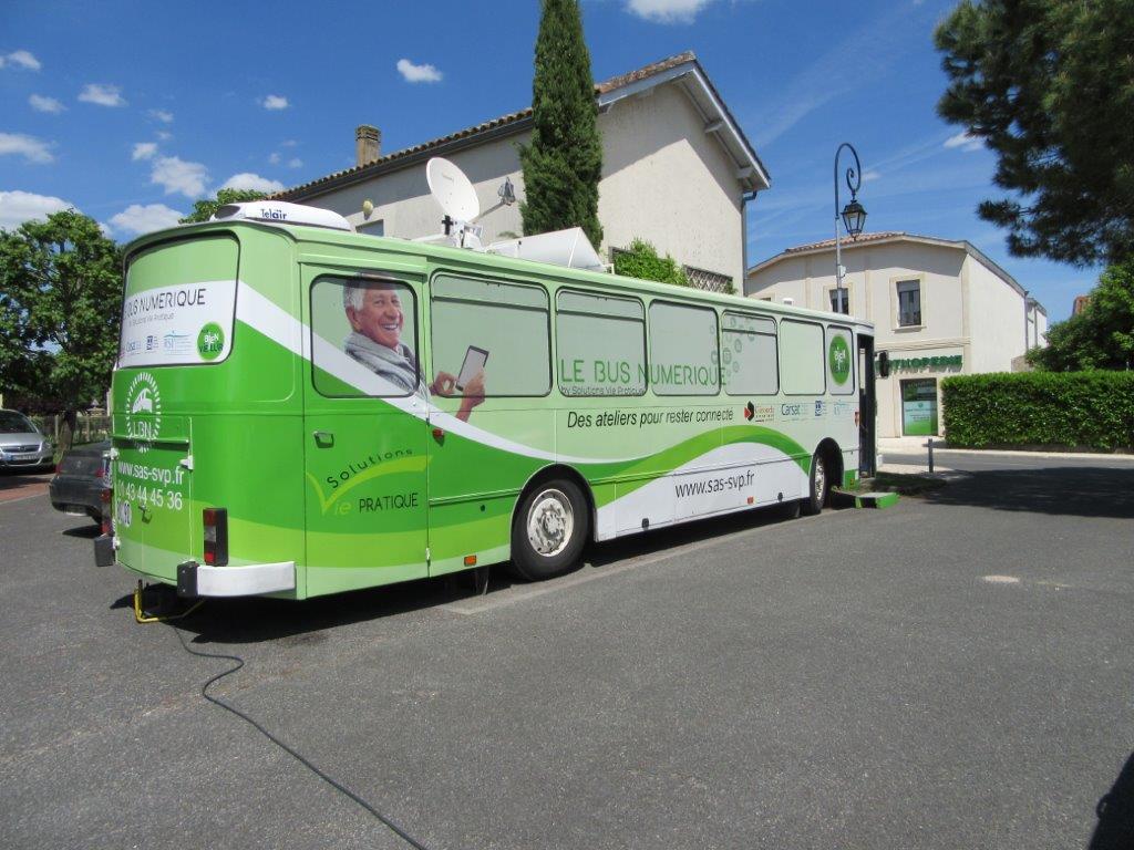 Le bus numérique à Saint Sulpice